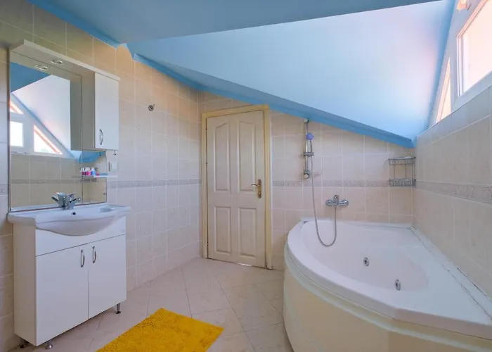 Infinity Sunshine Villa